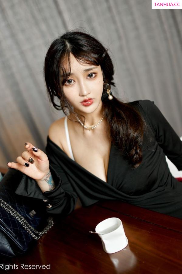 林子欣  [XIUREN]高清写真图 2020.01.23 Betty林子欣第17张图片